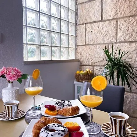 Le Jardin De Daniele Apartment